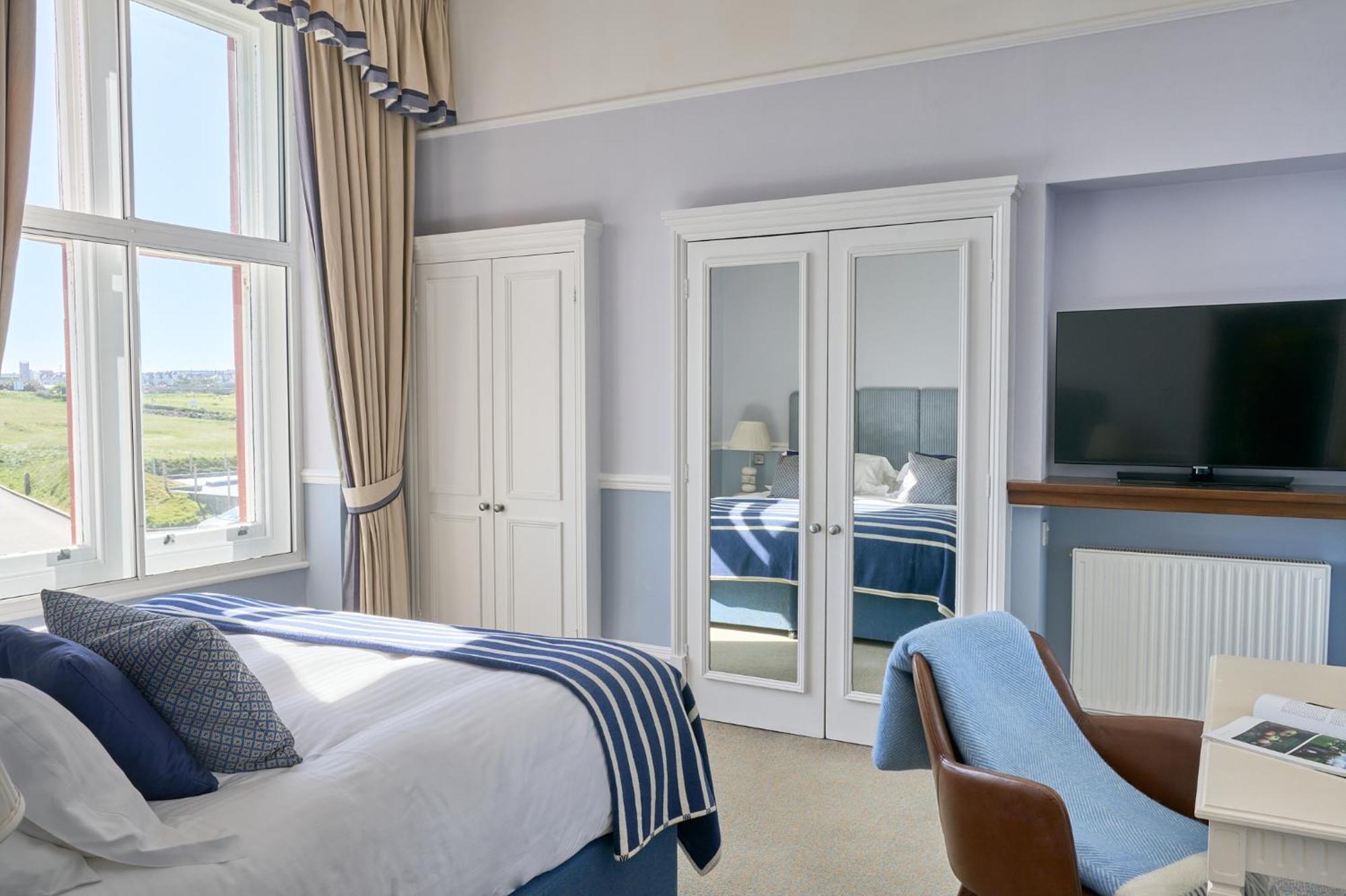 The Headland Hotel And Spa New Quay Екстериор снимка